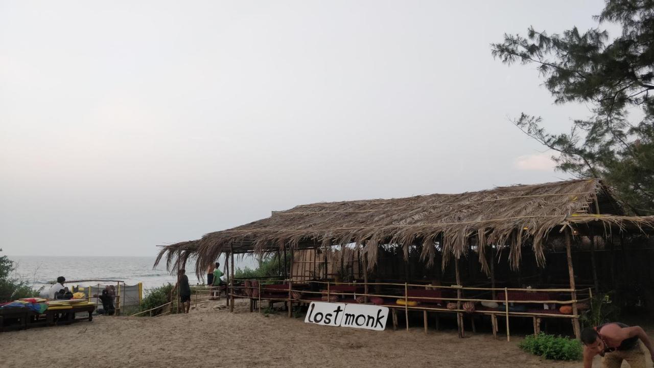 ארמבול Lost Monk Beach Cottage מראה חיצוני תמונה